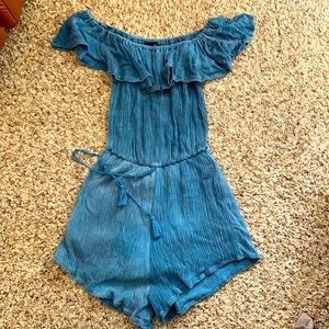 Off-shoulder romper